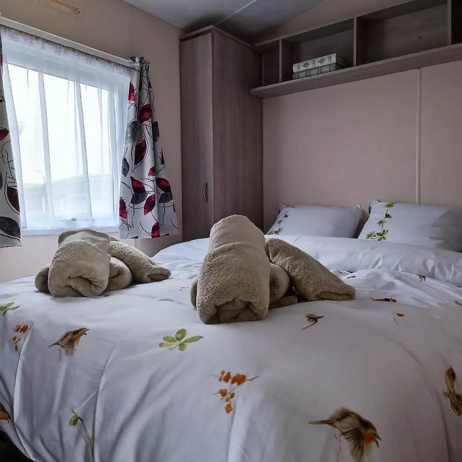Caravan Aan Zee Arnani Middelkerke Campsite
