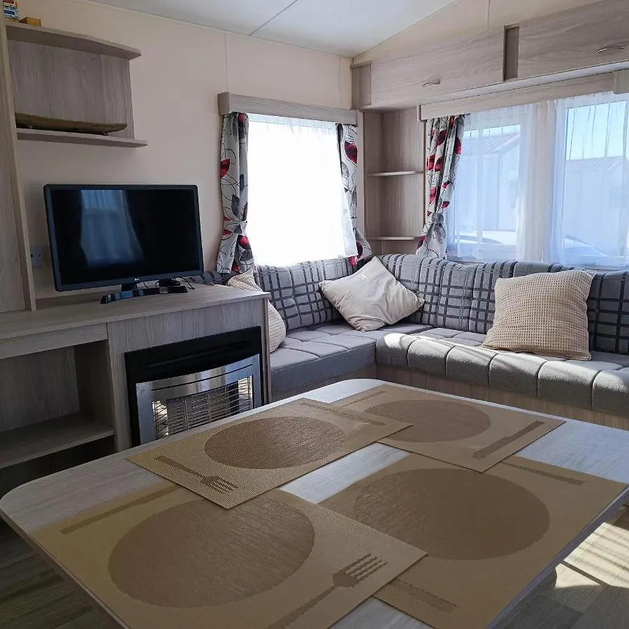Caravan Aan Zee Arnani Middelkerke Campeggio