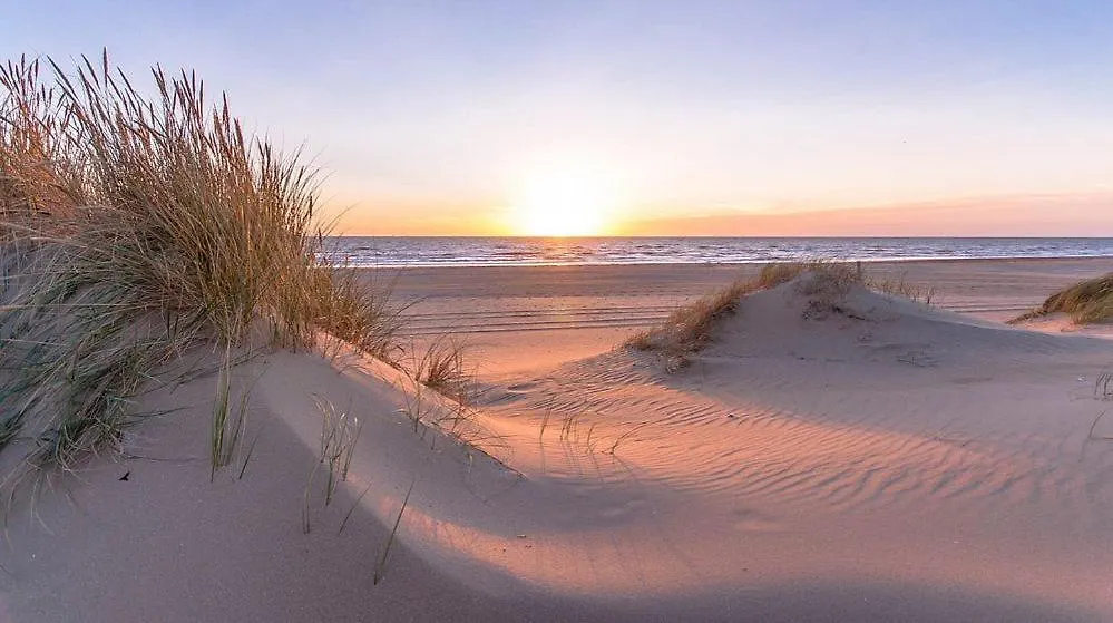 Caravan Aan Zee Arnani Middelkerke Campsite
